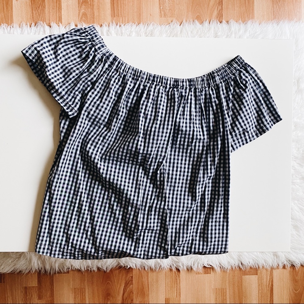 NAVY & WHITE GINGHAM ACROSS THE SHOULDER TOP🌟